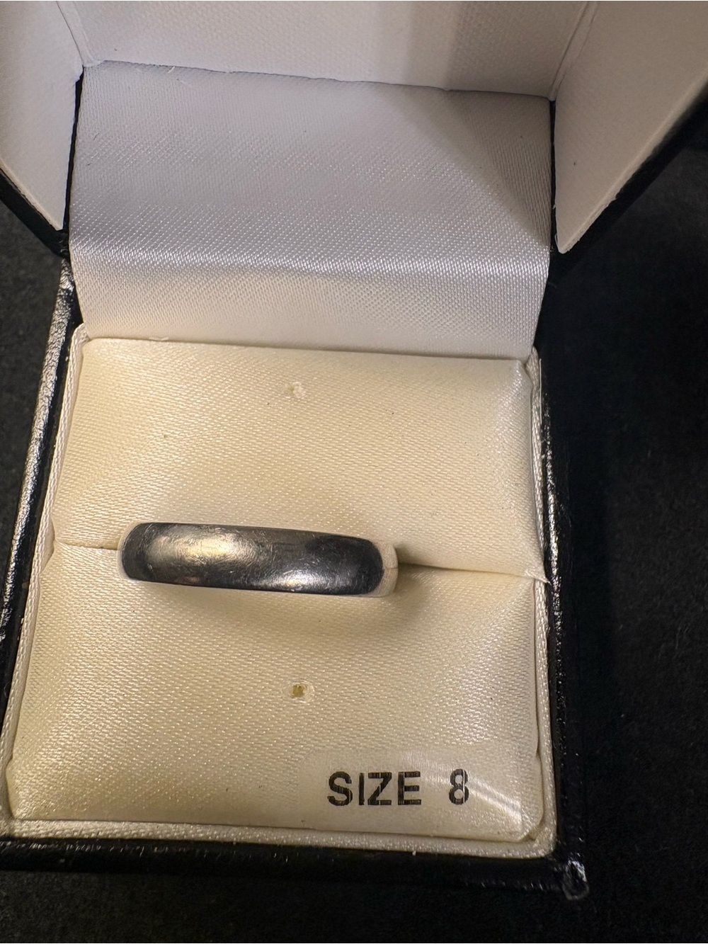 Classic Women's Silver Band Ring - Size 8